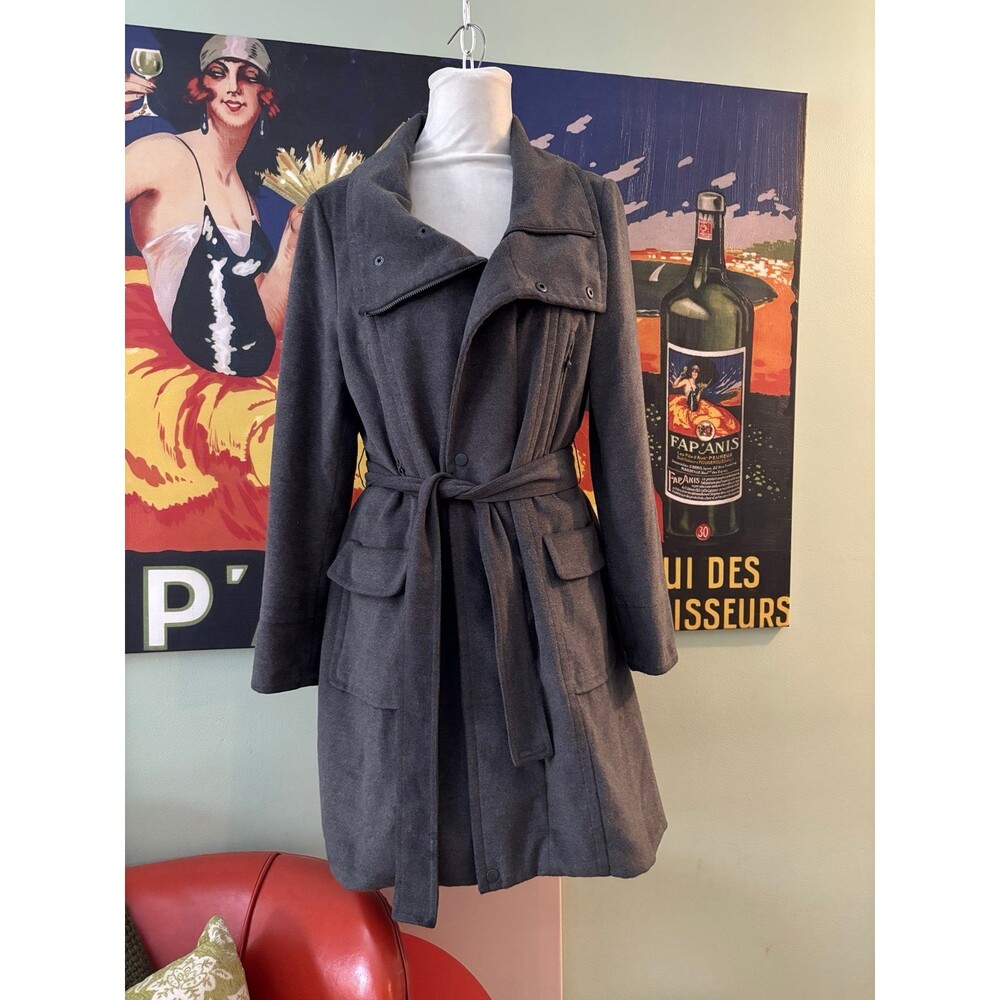 Samuel Dong coat